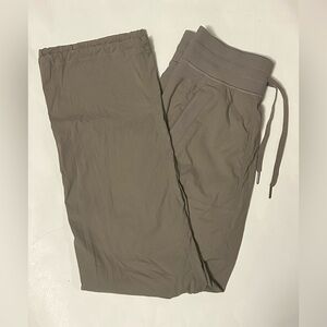 EUC Dance Studio Mid-Rise Pant*Regular